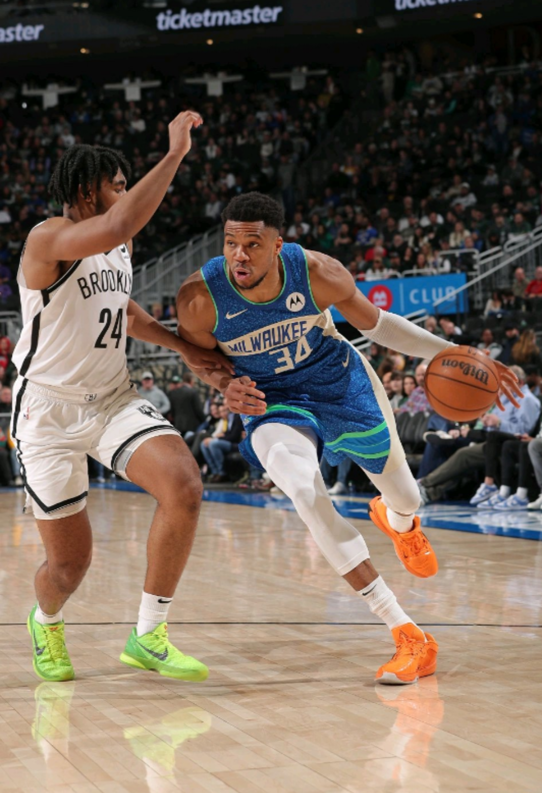 NBA常规赛加时末段走向成谜，密尔沃基雄鹿止住颓势，目标明确，心理建设被强调的简单介绍