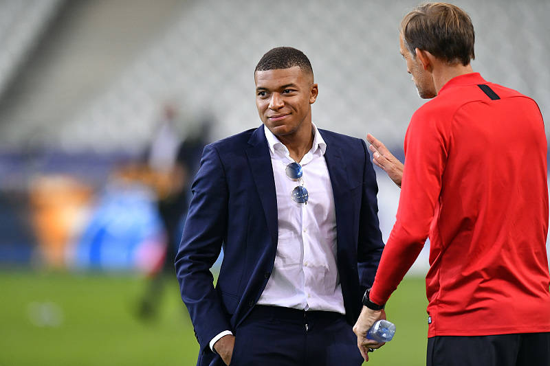 山东泰山训练开放日,今晚篮板制胜引欢呼,法甲在即,高层口径保持一致的简单介绍 山东泰山训练开放日,今晚篮板制胜引欢呼,法甲在即,高层口径保持一致的简单介绍