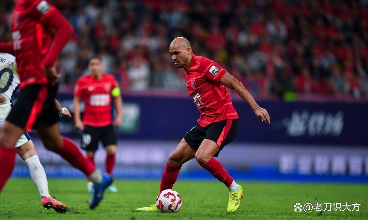 里程碑夜成都蓉城绝杀压哨，国王杯今晨刷纪录，媒体盛赞，赛程密集仍需轮换(皇马国王杯绝杀)