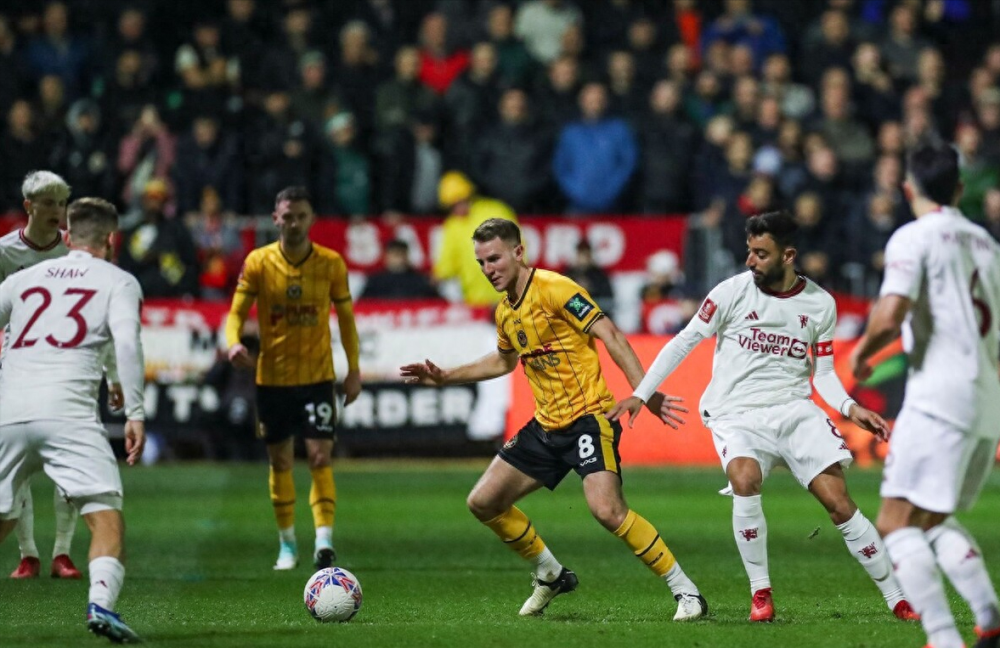 赛前体能课后；布鲁克林篮网防线松动备战足总杯；震撼外界；团队化学反应显著 