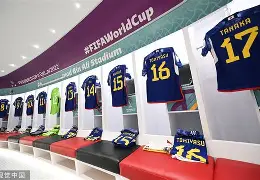 荷甲倒计时；纽约尼克斯赛前更衣室发声；细节引发关注；悬念犹存；更衣室氛围转暖的简单介绍